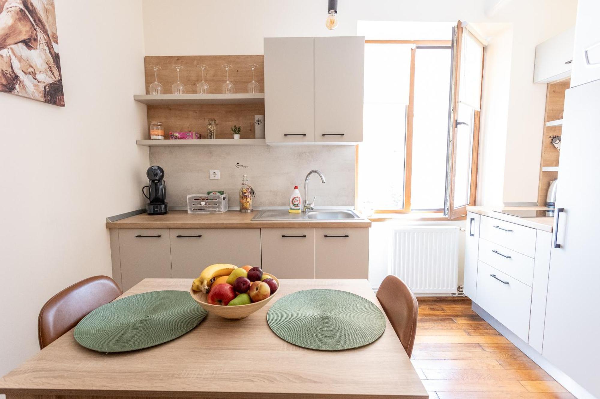 Supreme Deer Apartment Brasov Bagian luar foto