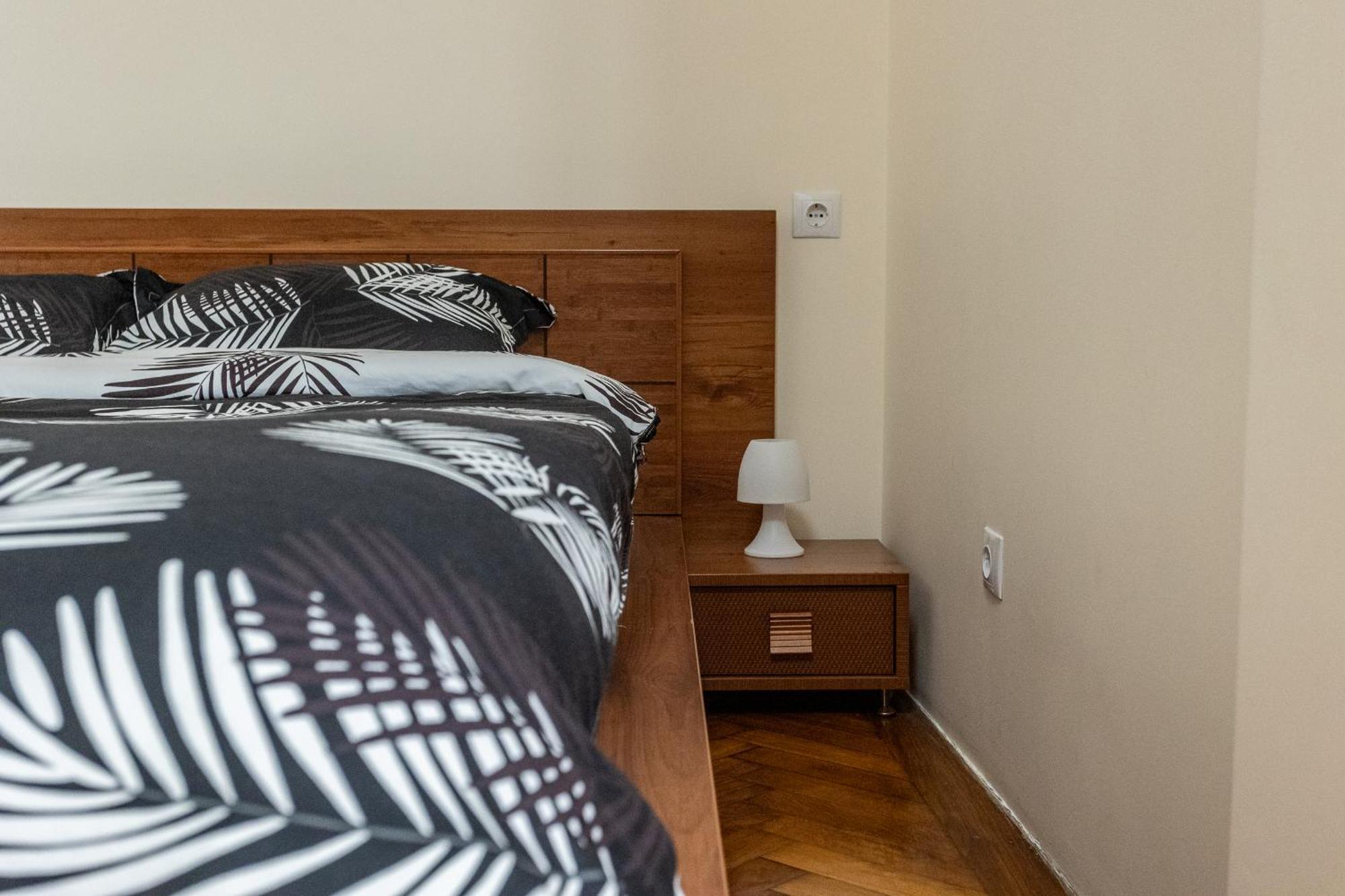 Supreme Deer Apartment Brasov Bagian luar foto